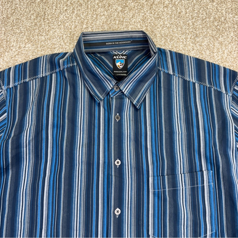 Kuhl Blue Casual Button Up Shirt with Chevron Stripes Mens size XL - Picture 3 of 11